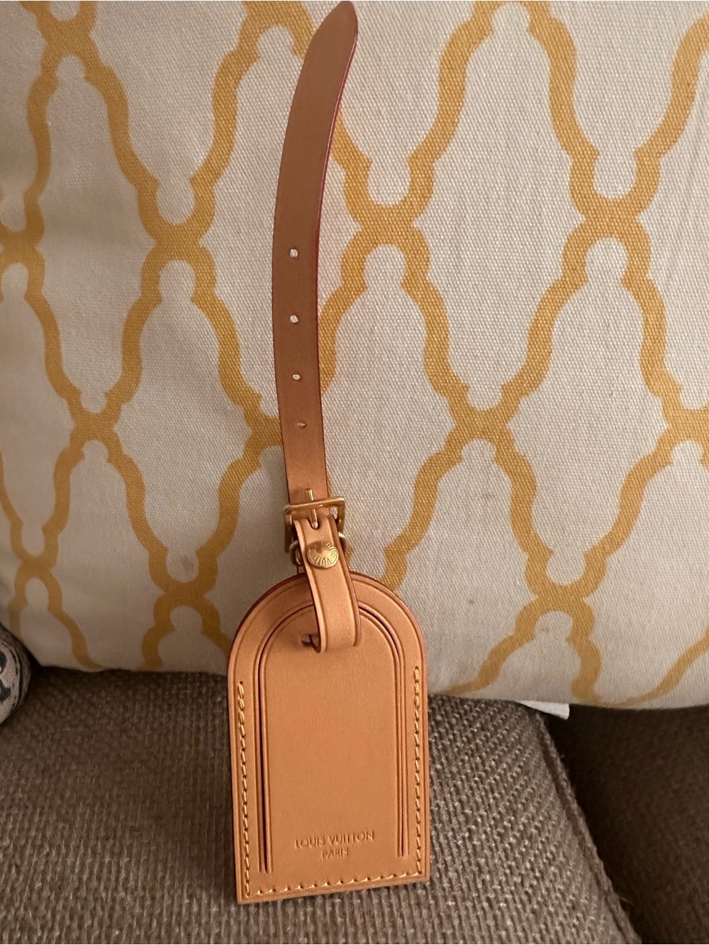 Louis Vuitton Tan Leather Strap Tag with Gold Hardware - Picture 2 of 6
